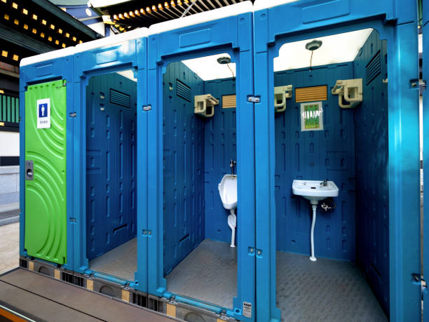 Portable Toilet Options We Offer in Kronenwetter, WI